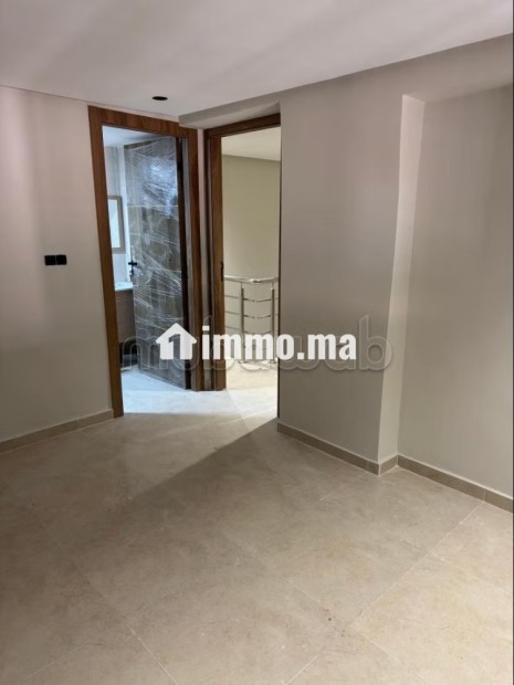 Superbe appartement à vendre à Guéliz. 2 chambres agréables. Antenne parabolique et sécurité - Vente Immobilier - Marrakech - photo 2