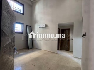 Superbe appartement à vendre à Guéliz. 2 chambres agréables. Antenne parabolique et sécurité - Appartement à vendre - Marrakech