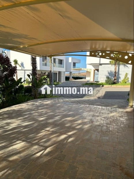 Maison de luxe à vendre à El Menzeh. 4 belles chambres. Porte blindée, salon marocain traditionnel - Vente Immobilier - Autre - photo 4