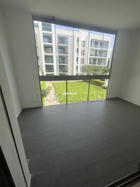 Très bel appartement en location à Souissi. 2 chambres. Ascenseur et stationnement - Location Immobilier - Rabat - photo 3