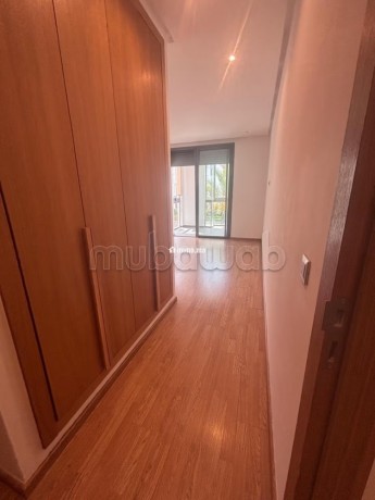 tres-bel-appartement-en-location-a-souissi-2-chambres-ascenseur-et-stationnement-big-4