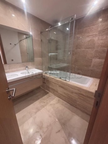 tres-bel-appartement-en-location-a-souissi-2-chambres-ascenseur-et-stationnement-big-5