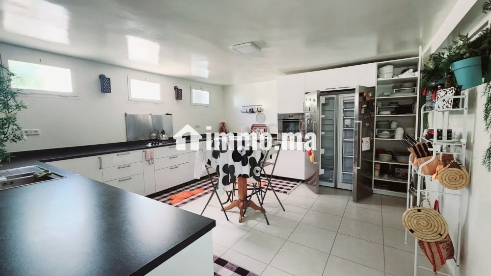 Élégante villa avec piscine à Dar El Kenz - Vente Immobilier - Tantan - photo 4