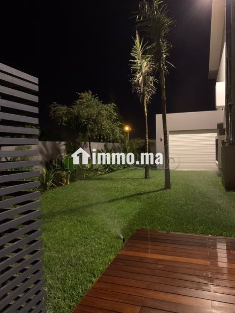 Maison de luxe à louer à Ville Verte. 5 grandes pièces. Meublé - Location Immobilier - Bouskoura - photo 6