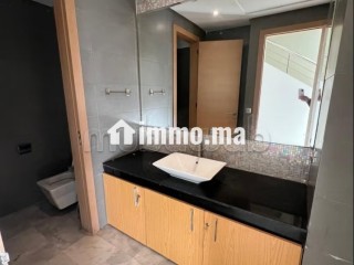 Location villa de luxe à Ville Verte. Superficie 370 m². Air conditionné et cheminée - Villa à louer - Bouskoura