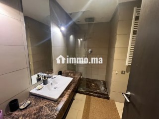 Location d'un appartement à Ain Diab. Surface totale 200 m². Bien meublé - Appartement à louer - Casablanca