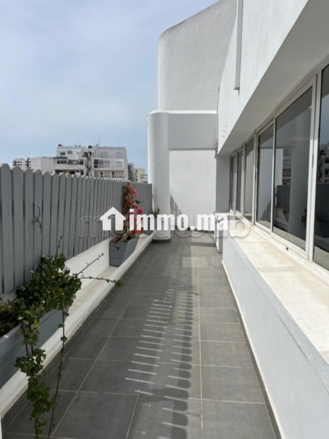 Beaux bureaux à louer à Gauthier. Surface de 220 m². Conciergerie à disposition, système de climatisation - Location Immobilier - Casablanca - photo 2