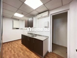 Beaux bureaux à louer à Gauthier. Surface de 220 m². Conciergerie à disposition, système de climatisation - Bureau à louer - Casablanca