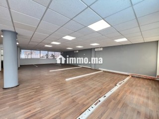 Beaux bureaux à louer à Gauthier. Surface de 220 m². Conciergerie à disposition, système de climatisation - Bureau à louer - Casablanca