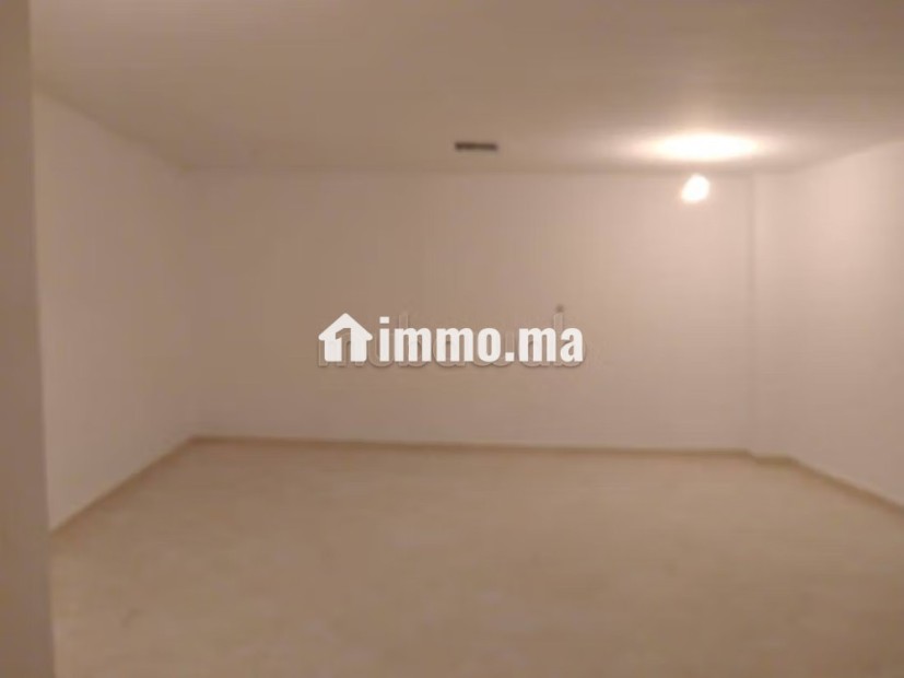 FIND DE COMMERCE à vendre en Hassan Centre Ville.
Surface totale 70 m² - Vente Immobilier - Rabat - photo 3