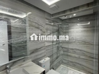 Appartement en vente à Fes City Center. 3 chambres agréables. Salon Marocain et antenne parabolique - Appartement à vendre - Fes