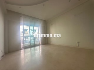 Top appart 3ch vide refait a neuf - Appartement à louer - Casablanca