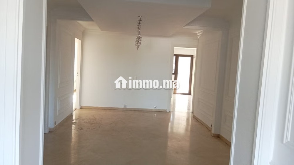 Top appartement avec terrasse a la location proche CIL - Location Immobilier - Casablanca - photo 4