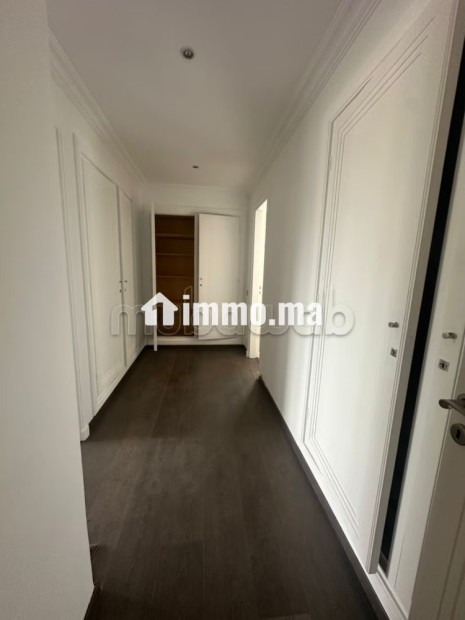 Top appartement avec terrasse a la location proche CIL - Location Immobilier - Casablanca - photo 7
