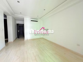 Location Appartement 160m² QUARTIER ADMINISTRATIF Tanger réf: LM810 - Appartement à louer - Tanger