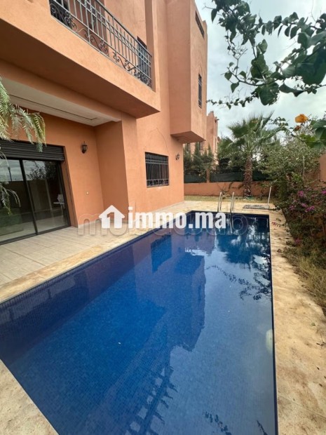 Villa avec piscine 4chambres dans résidence fermée - Vente Immobilier - Marrakech - photo 4