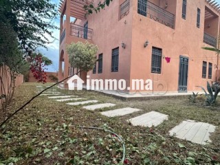 Villa avec piscine 4chambres dans résidence fermée - Villa à vendre - Marrakech