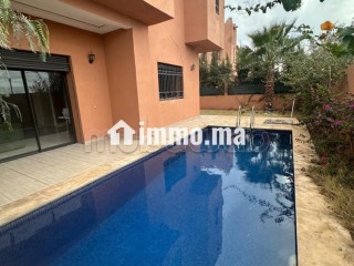 Villa avec piscine 4chambres dans résidence fermée - Villa à vendre - Marrakech