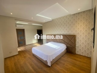 Villa avec piscine 4chambres dans résidence fermée - Villa à vendre - Marrakech