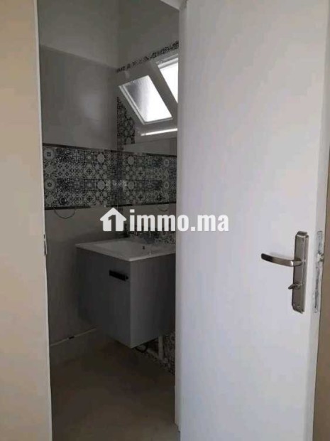 2 appartementvide bd standhal résidence ennajd - Location Immobilier - Casablanca - photo 3
