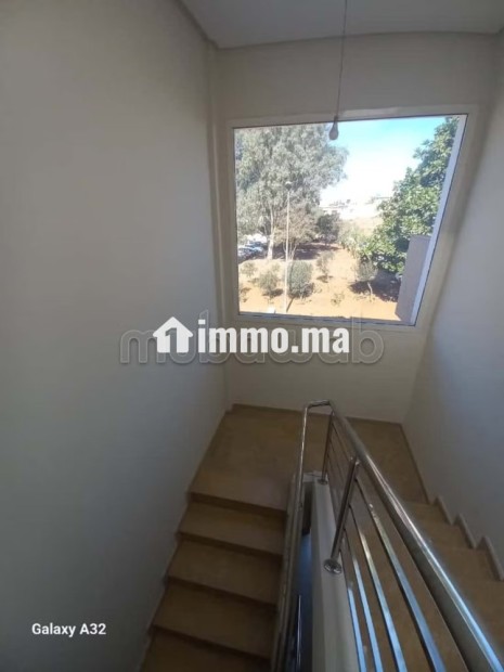 Au cœur de Sidi Maârouf, location d’un plateau bureau aménagé sur 3 niveaux. Sup de 570 m² - Location Immobilier - Casablanca - photo 4