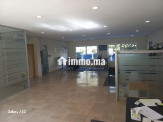 Au cœur de Sidi Maârouf, location d’un plateau bureau aménagé sur 3 niveaux. Sup de 570 m² - Bureau à louer - Casablanca