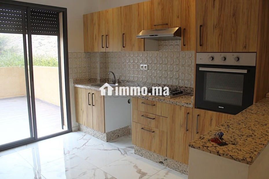 Appartement avec belle terrasse a Victor HUGO - Location Immobilier - Marrakech - photo 2