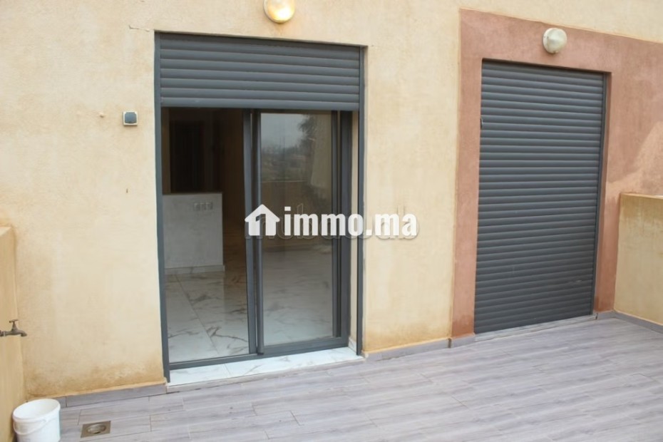 Appartement avec belle terrasse a Victor HUGO - Location Immobilier - Marrakech - photo 4