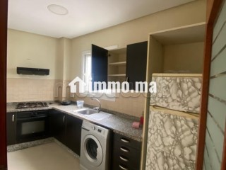 Bel appartement en location à Moulay Youssef.
Surface de 64 m².
Résidence avec concierge - Appartement à louer - Casablanca