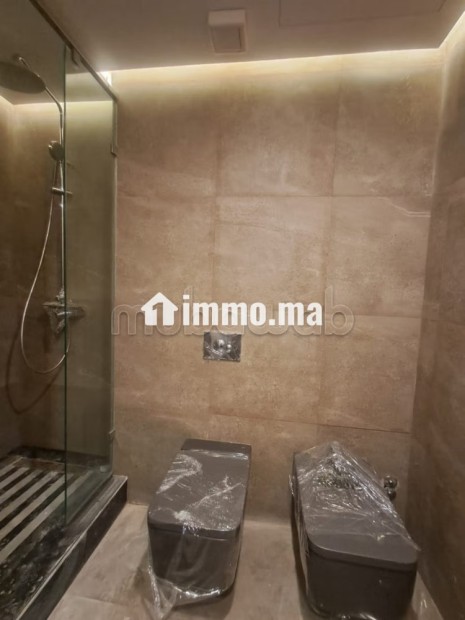 Très bel appartement 2 chambres vide a CFC - Location Immobilier - Casablanca - photo 8