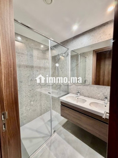 Très bel appartement 2 chambres vide CFC à louer - Location Immobilier - Casablanca - photo 3