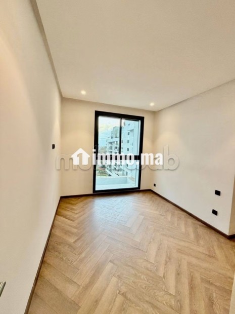 Très bel appartement 2 chambres vide CFC à louer - Location Immobilier - Casablanca - photo 8