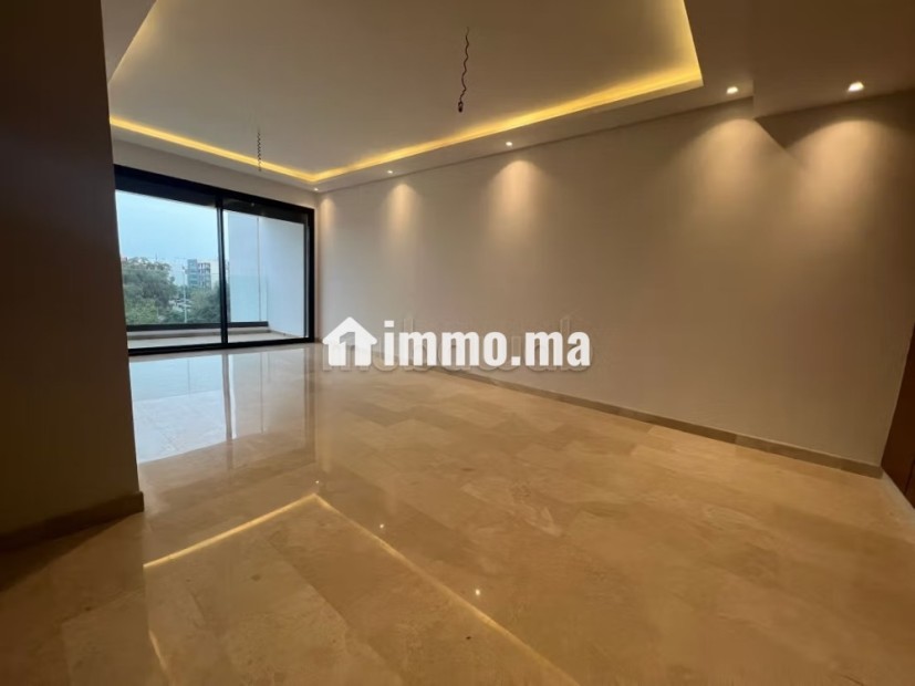 Bel appartement de deux chambres vide cfc - Location Immobilier - Casablanca - photo 1