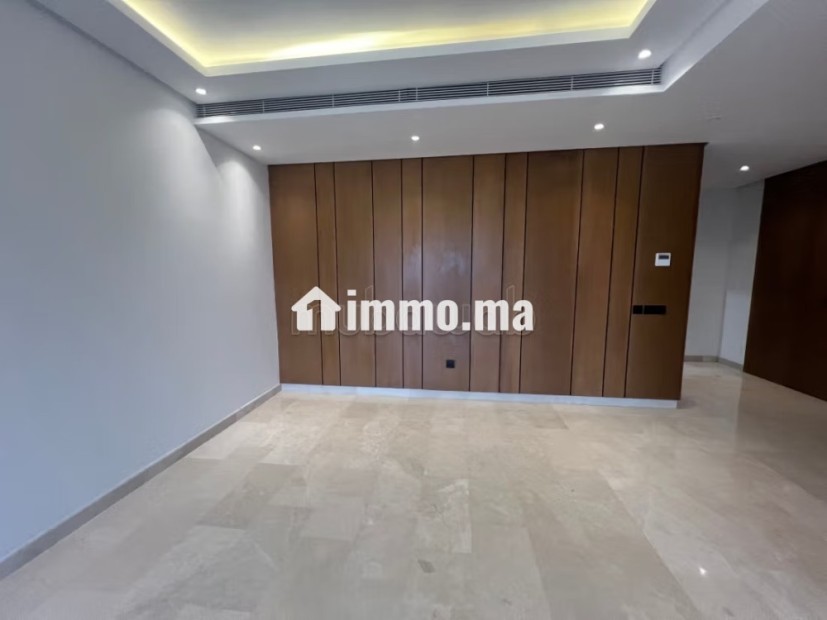 Bel appartement de deux chambres vide cfc - Location Immobilier - Casablanca - photo 3