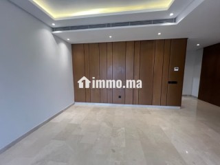 Bel appartement de deux chambres vide cfc - Appartement à louer - Casablanca