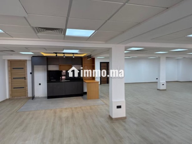 a-louer-plateau-bureau-de-198-m2-a-gueliz-big-9