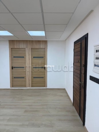 a-louer-plateau-bureau-de-198-m2-a-gueliz-big-3