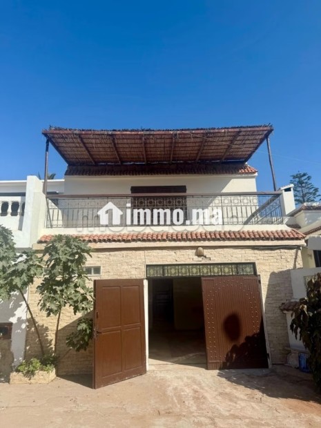 Vente villa de luxe à Harhoura. Surface de 527 m². Piscine, climatisation - Vente Immobilier - Harhoura - photo 2
