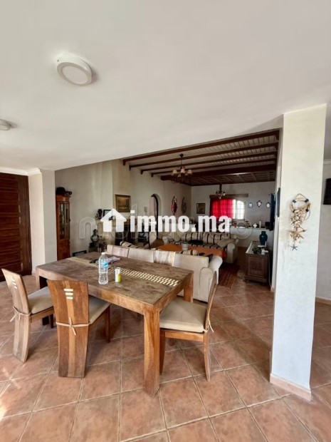 Vente villa de luxe à Harhoura. Surface de 527 m². Piscine, climatisation - Vente Immobilier - Harhoura - photo 7