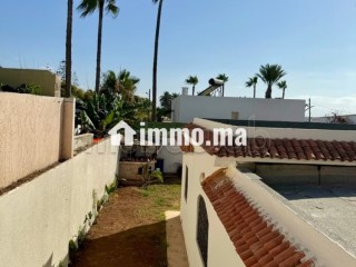 Vente villa de luxe à Harhoura. Surface de 527 m². Piscine, climatisation - Villa à vendre - Harhoura