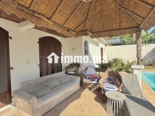 Vente villa de luxe à Harhoura. Surface de 527 m². Piscine, climatisation - Villa à vendre - Harhoura