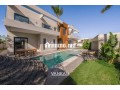 À Vendre: Villa Moderne de 385 m² sur Golf à Marrakech - miniature 3