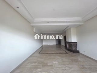Grand appartement dernier étage exposé Sud - Appartement à louer - Casablanca