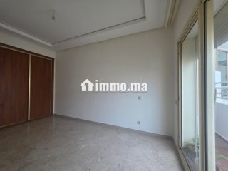 Grand appartement dernier étage exposé Sud - Appartement à louer - Casablanca