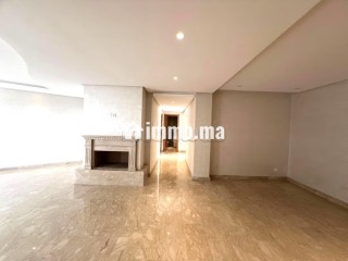 Appartement de 130m2 au quartier Oasis - Appartement à vendre - Casablanca