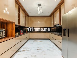 Modern Peaceful Villa with Elegant Design &Comfort - Villa à vendre - Agadir