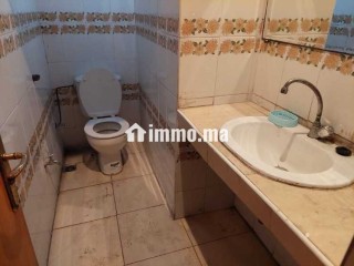 MAGASIN AVEC UN BAIL COMMERCAIL HAY TARIK - Local commercial à louer - Casablanca