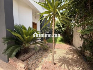 Ain Sebaa/Villa 500m2 piscine jardin - Villa à louer - Casablanca