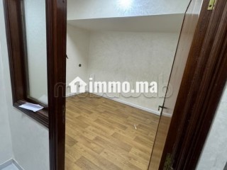 Local professionnel/bureau 64m2 RDC - Bureau à vendre - Casablanca
