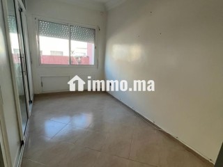 Appartement confortable à prix accessible - Appartement à vendre - Casablanca